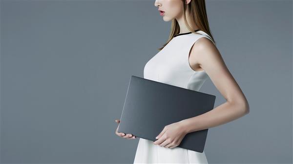 友达推出17.3寸OLED屏幕:4K 120Hz 喷墨打印工艺